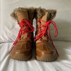 These are very cute boots!